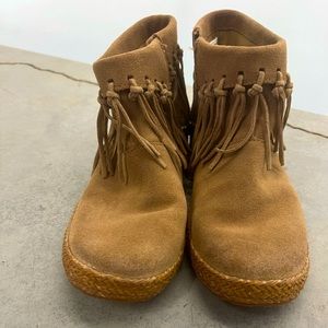 Ugg tan Shenandoah suede fringe boots